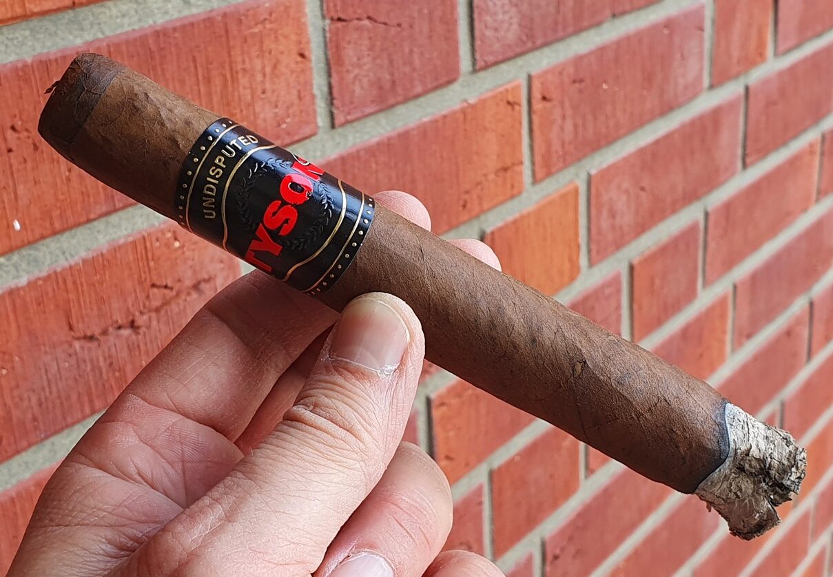 KO in Runde 3: Tyson 2.0 Undisputed Maduro von Gurkha