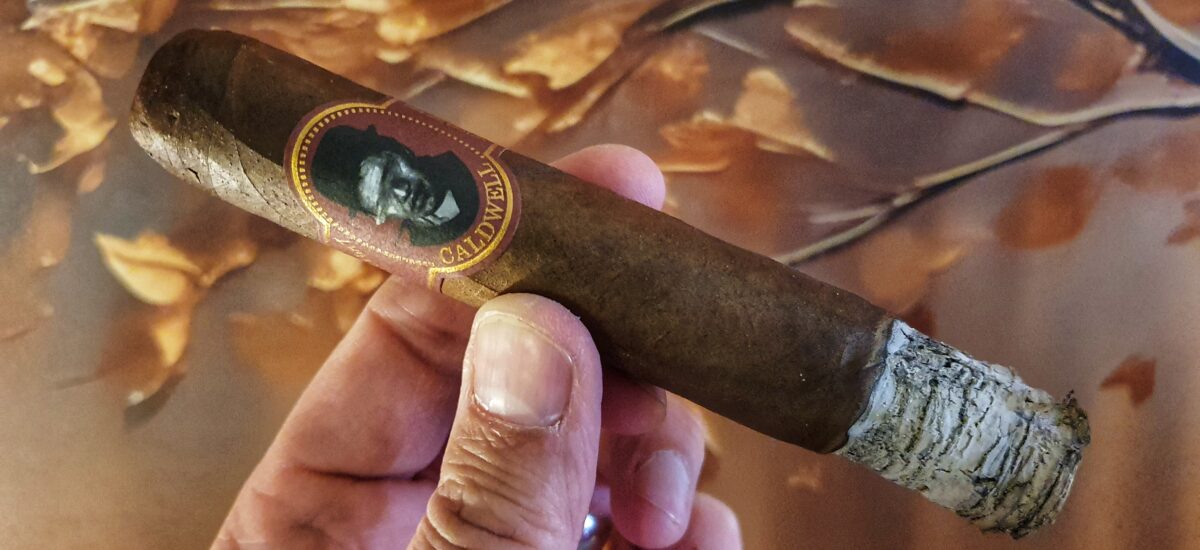 Mehr als nur ein Bluff: Eine Zigarre, die weiß, was sie tut – Caldwell Blind Man’s Bluff Magnum Maduro