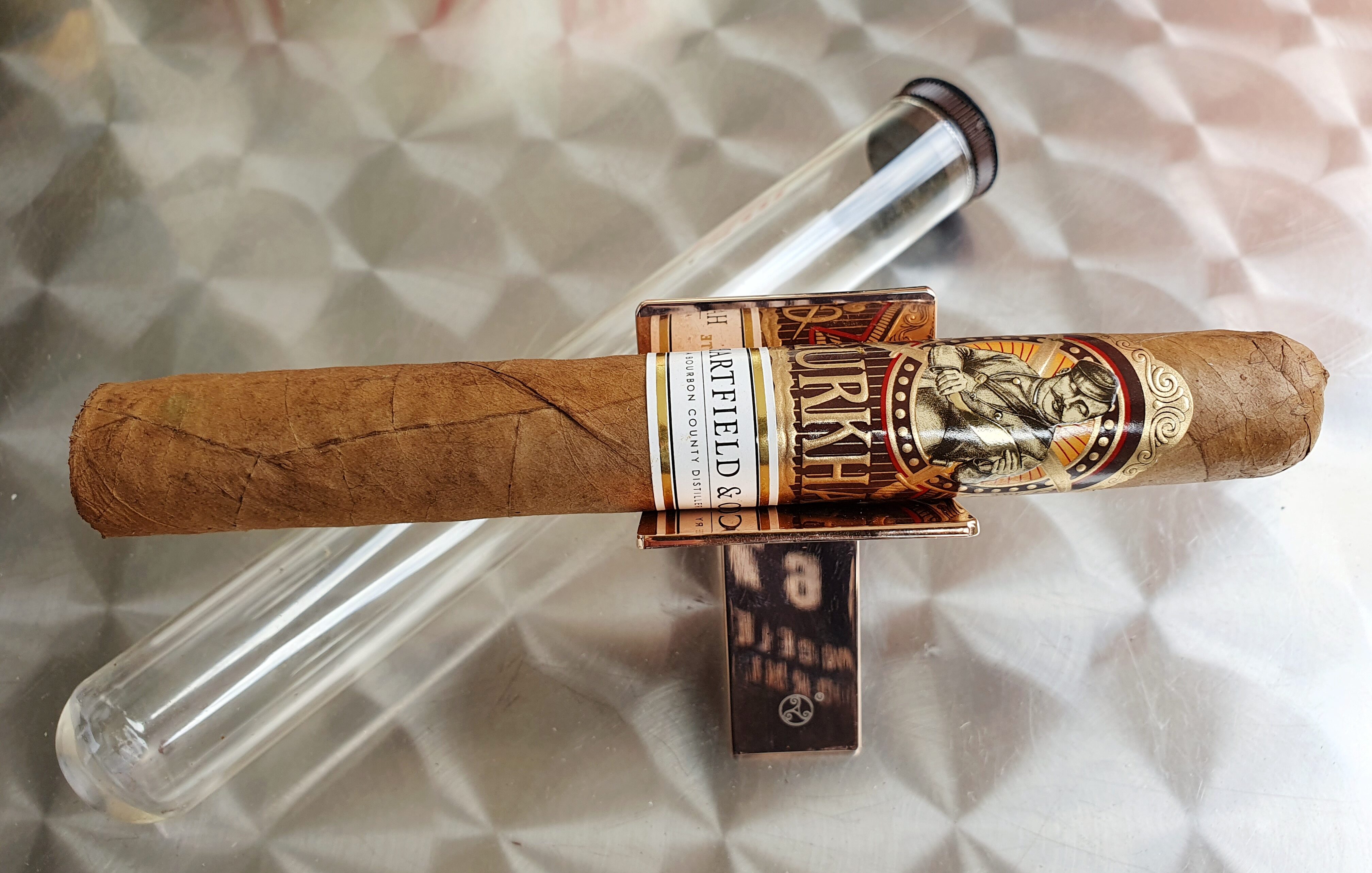 Aus dem Bourbonfass ins Glastube: Die Gurkha Bourbon Collection Toro